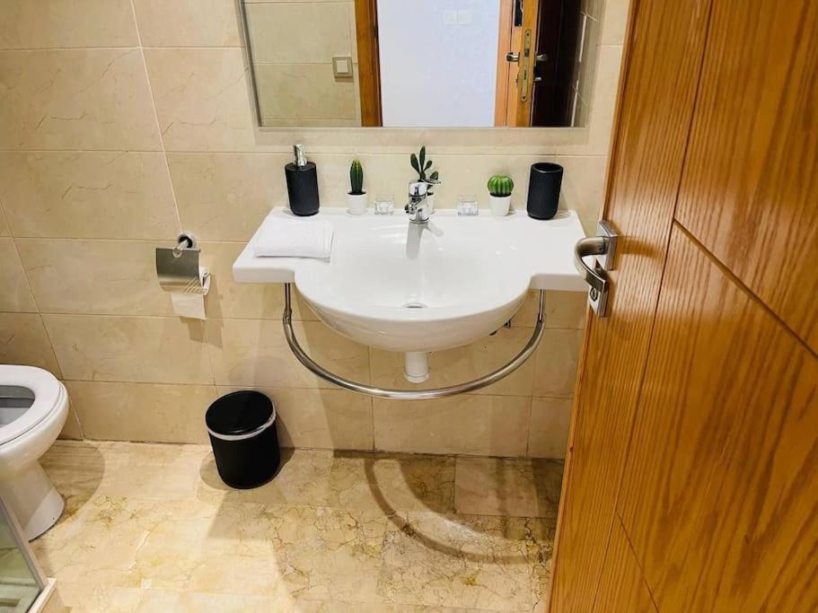 A 2 Minutes De Casa Finance City, Appartement Avec 2 Chambres Casablanca Exterior photo